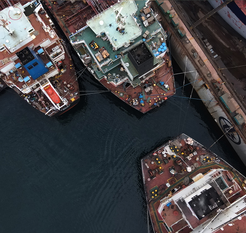 SERVICES DOCKING AND REPAIRS